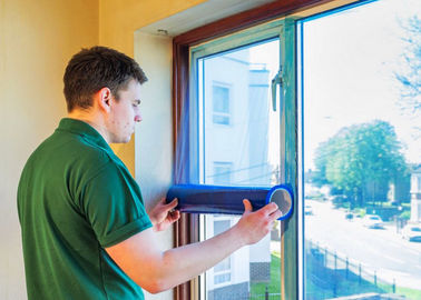 Un bon prix. Film protecteur de PE auto-adhésif, film de protection de verre de fenêtre pour extérieur/d'intérieur en ligne