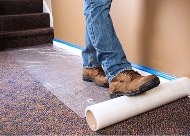 Un bon prix. Film en plastique de protecteur de tapis, feuille de plastique adhésive provisoire avec l'adhérence élevée de pointe en ligne