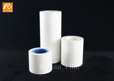 Un bon prix. Peignez le processus matériel de coextrusion du film protecteur 1.2mx100m de PE blanc des véhicules à moteur de couleur en ligne