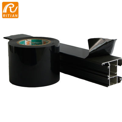 Un bon prix. Film de protection PE durable avec élimination sans résidus, résistance aux UV 6 mois et épaisseur de 50 microns pour la protection de la surface industrielle en ligne