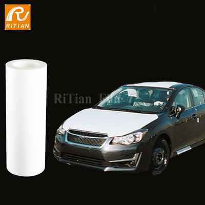 Un bon prix. Film protecteur de PE d'automobile en plastique des véhicules à moteur flexible du film protecteur 0.07mm pour le transport de voiture en ligne