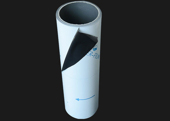 Un bon prix. Film protecteur en PE résistant aux UV avec retrait sans résidus et résistance à la chaleur de 60°C pour surfaces métalliques en ligne